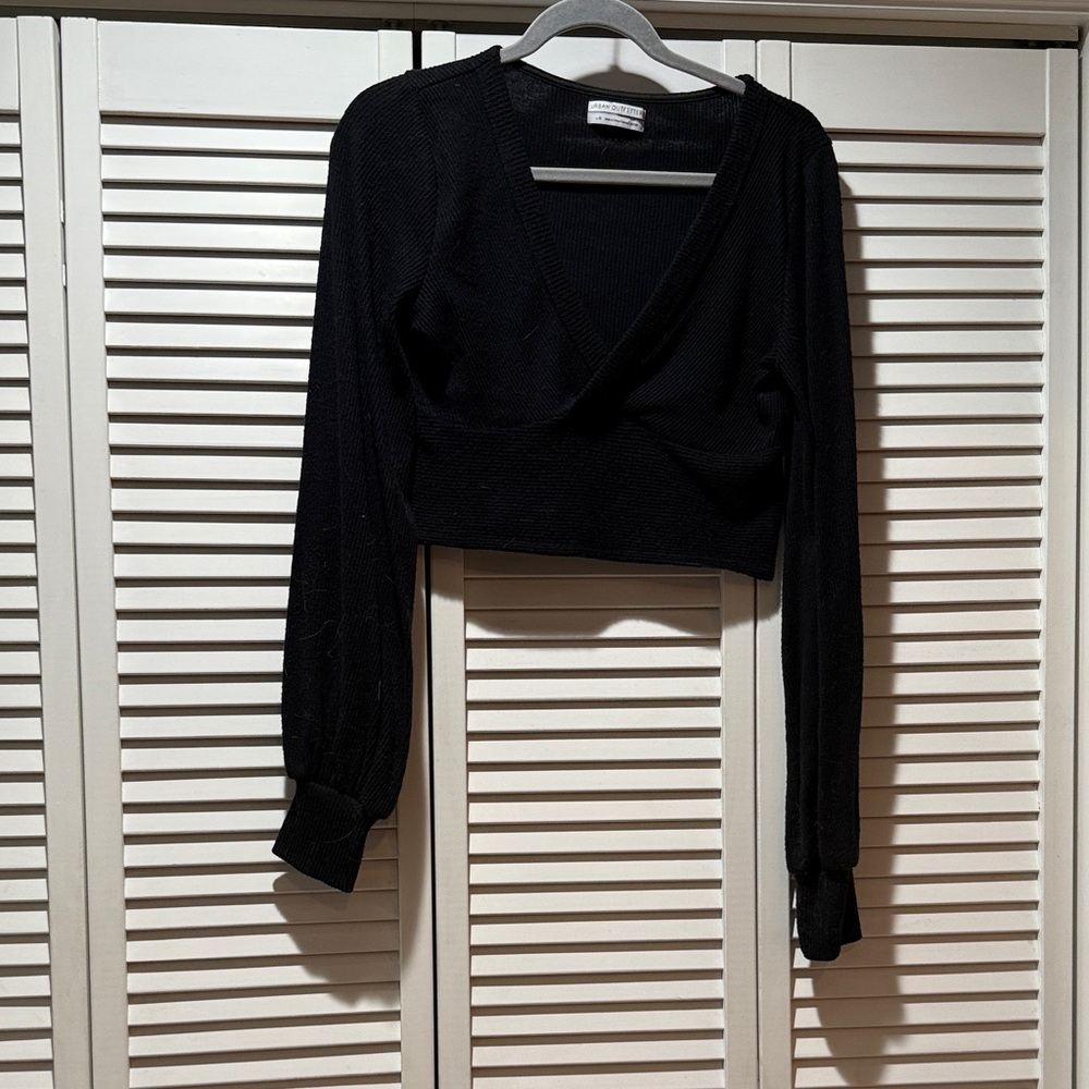 Urban Outfitters Black Cropped V-Neck Top